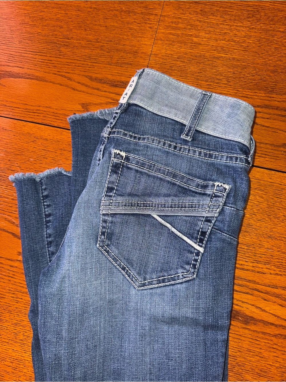 Ariat Frayed Jeans 25